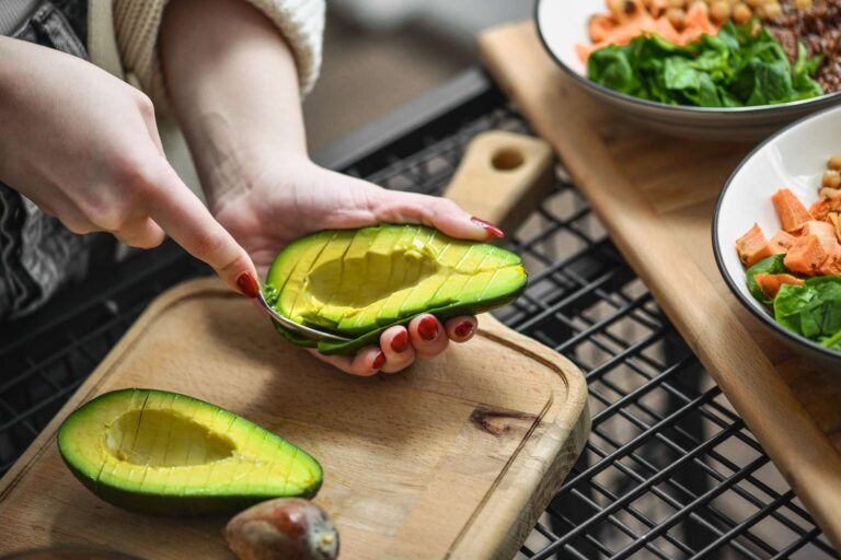 avocado gettyimages 2201069900 bd2869c4b9b8420281f6557bebd11dda.jpg