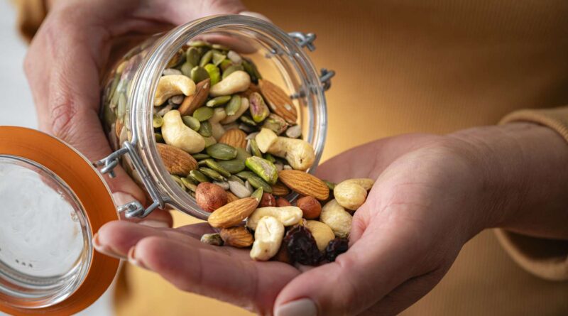 nuts gettyimages 2194878602 d33fbb124e9a42fa80e0e90bcef29839.jpg